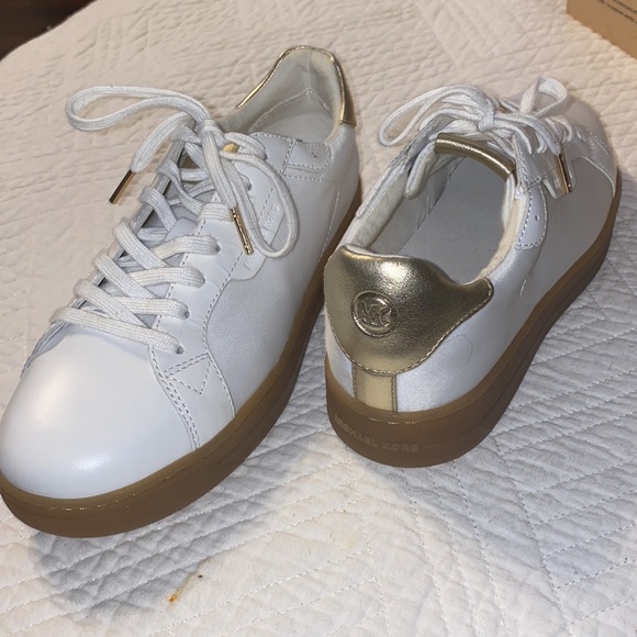Michael Kors MK Cloth Trainers White Sneakers New - Picture 1 of 12